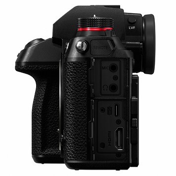 Lumix DC-S1 Mirrorless Digital Camera with 24-105mm Lens Kit (Black)