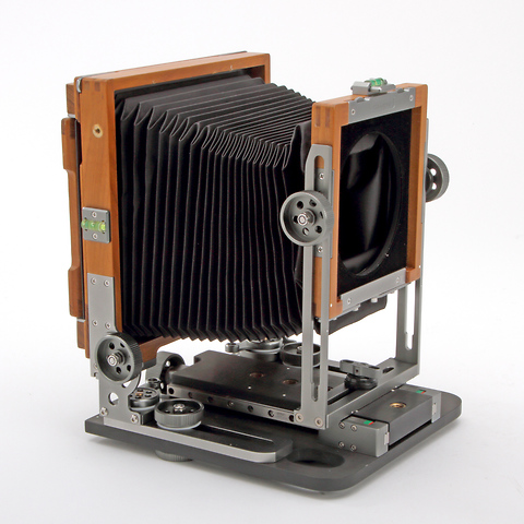 Chamonix N-2 4x5 Field Camera Pre Owned

Kit 
Includes Schneider 150mm f5.6 Symmar,
Pelican case and 5 film holders. Image 3