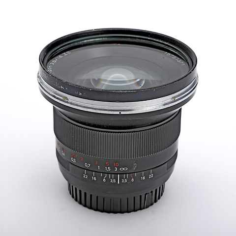18mm f/3.5 ZE Lens for Canon - Pre-Owned Image 1