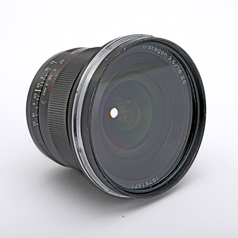 18mm f/3.5 ZE Lens for Canon - Pre-Owned Image 2