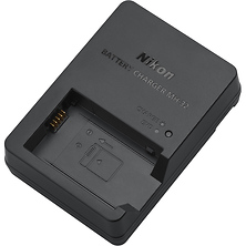 MH-32 Battery Charger Image 0