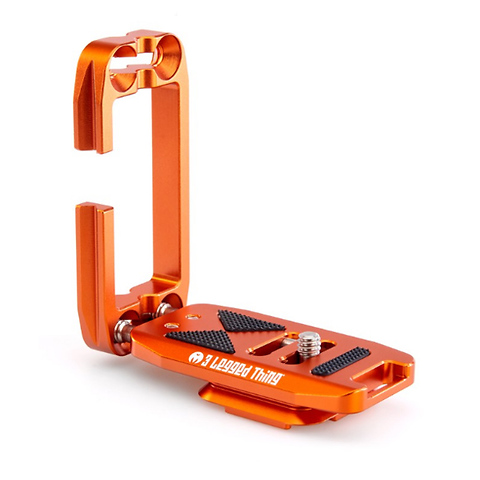 Ellie PD Short Universal L-Bracket with Peak Design Capture-Compatible Base (Copper Orange) Image 0