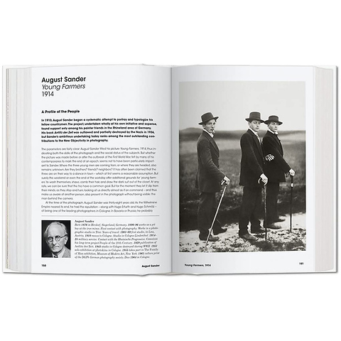 Photo Icons. 50 Landmark Photographs and Their Stories - Hardcover Book Image 3