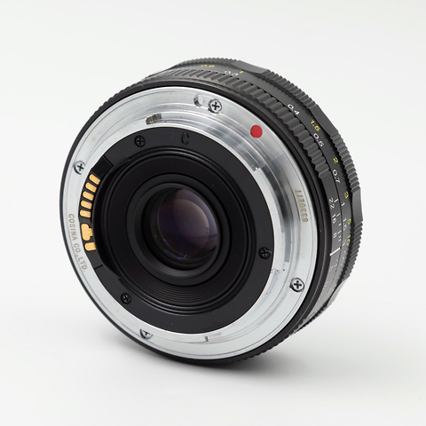28mm f/2.8 Color-Skopar Lens (Canon EF Mount) - Pre-Owned Image 3