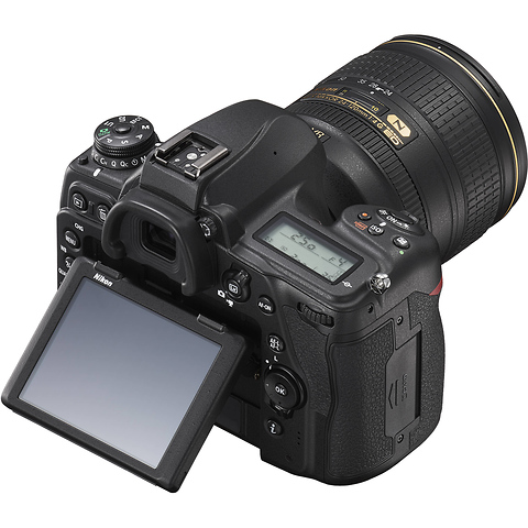 D780 Digital SLR Camera with 24-120mm Lens Image 5