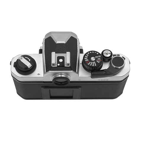FM2N 35mm Camera Body Chrome - Pre-Owned Image 2