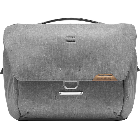 Everyday Messenger v2 (13L, Ash) Image 0