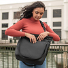 Everyday Tote v2 (15L, Black) Thumbnail 2