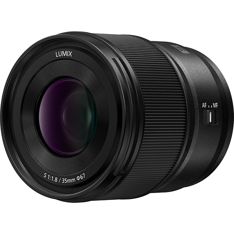 Lumix S 35mm f/1.8 Lens Image 2