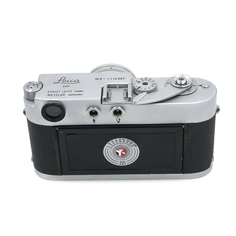 M2 Camera w/50mm f/1.4 Summilux Chrome Kit - Pre-Owned Image 2