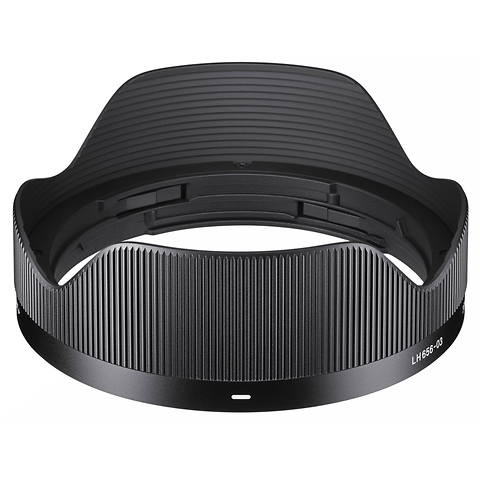 20mm f/2.0 DG DN Contemporary Lens for Leica L (Open Box) Image 2