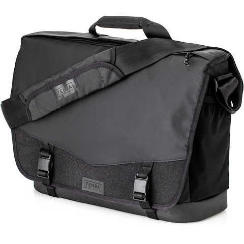 DNA 16 Slim Camera Messenger Bag (Black) Image 0