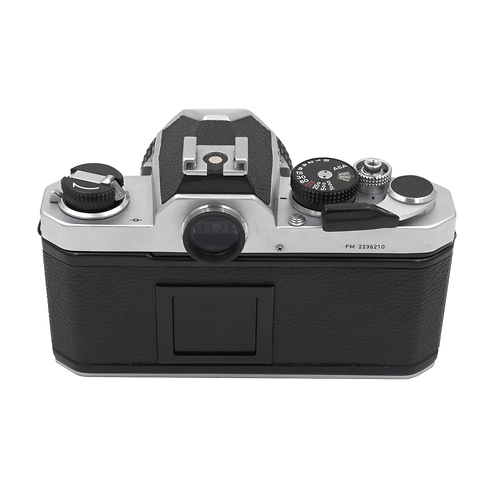 FM Film Body W/ 50mm f/2.0 Lens Kit Chrome - Pre-Owned Image 1