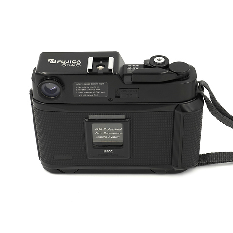 FUJICA GS 645 Pro w/Fujinon S 75mm f/3.4 - Pre-Owned Image 1