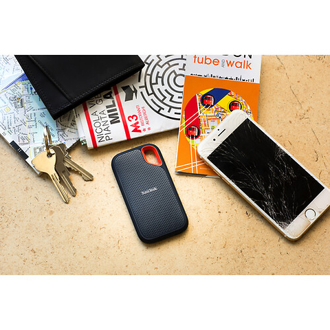 1TB Extreme Portable SSD V2 (Black) Image 4