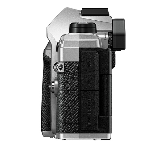 OM System OM-5 Mirrorless Micro Four Thirds Digital Camera Body (Silver) Image 3
