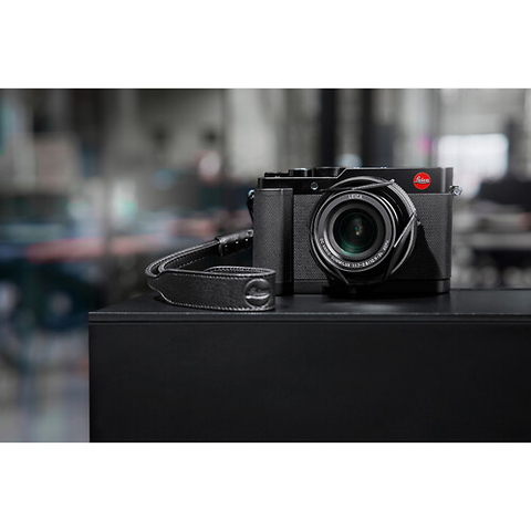 Leica D-Lux 7 Compact Camera Released