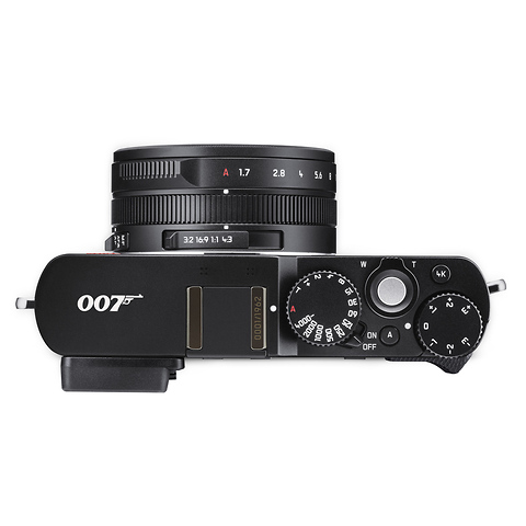 D-LUX 7 007 Edition Digital Camera Image 2