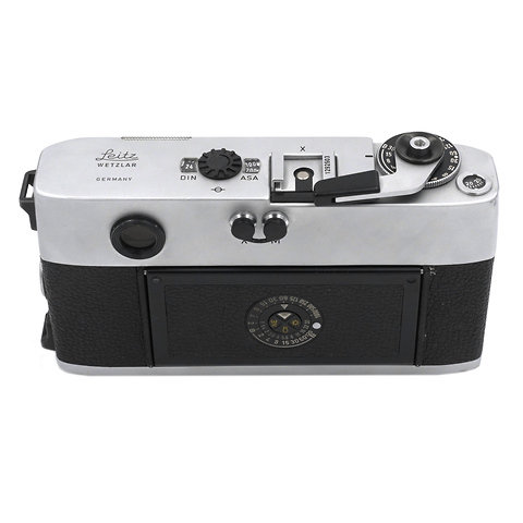 M5 Film Camera Body 2-Lugs (Circa '71/'72) Chrome - Pre-Owned Image 2