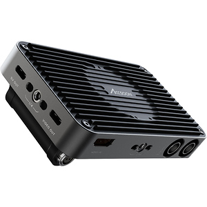 SeeMo Pro SDI/HDMI to USB-C Video Capture Adapter for iPhone / iPad
