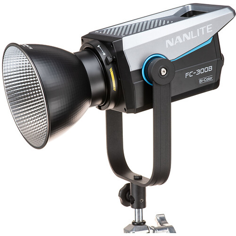 FC300B Bi-Color LED Spotlight Image 2