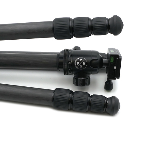 August Tripod 3456 with Removable Monopod Leg - Pre-Owned Image 1