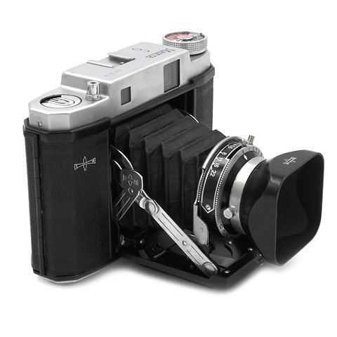 6 model P Medium Format Camera - Pre-Owned Image 1