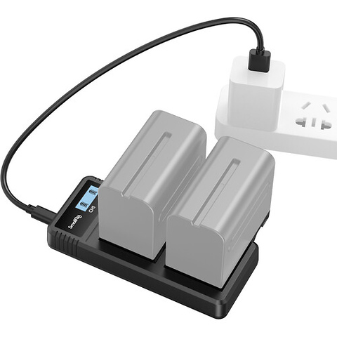 L-Series Camera Battery Charger Image 2