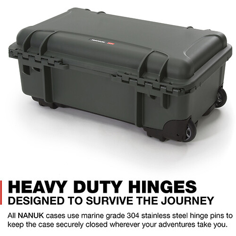 935 Wheeled Hard Case with Foam Insert (Olive, 28.5L) Image 9