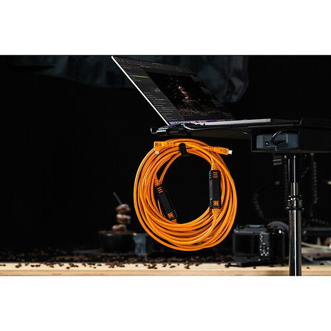 TetherPro Optima USB-C Cable (31 ft., High-Visibility Orange, Right-Angle) Image 1