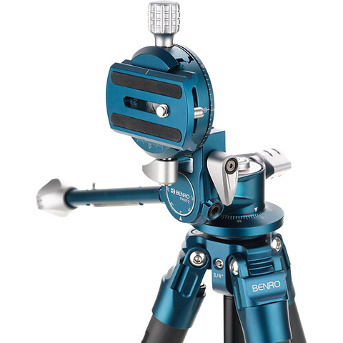 SuperSlim Aluminum Series 0 Tripod with PHVF2 Flip Head Image 7