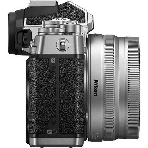 Z fc Mirrorless Digital Camera with 16-50mm Lens (Chalk Blue) Image 5