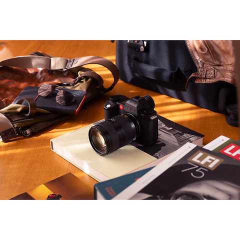 Vario-Elmarit-SL 28-70mm f/2.8 ASPH. Lens Image 5