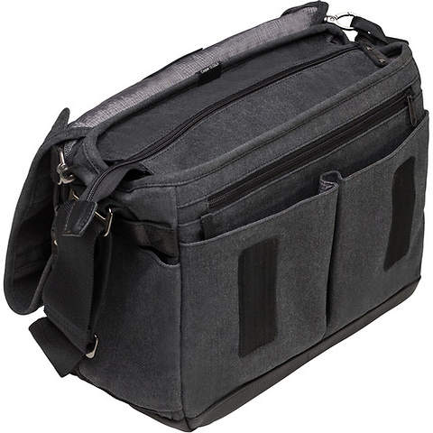 Cooper 13 DSLR Messenger Bag with Leather Accents (Gray) 637-403 - Pre-Owned Image 1