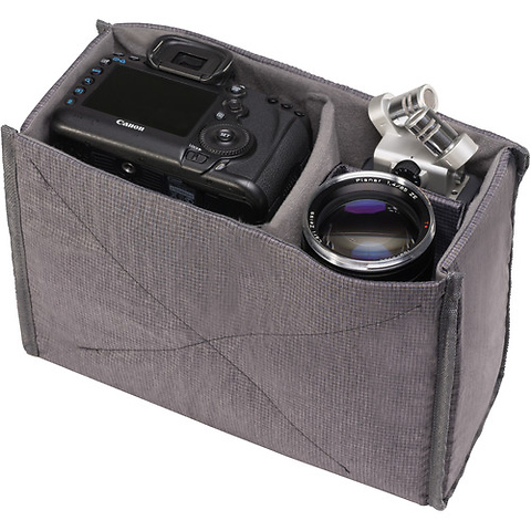 Cooper 13 DSLR Messenger Bag with Leather Accents (Gray) 637-403 - Pre-Owned Image 3
