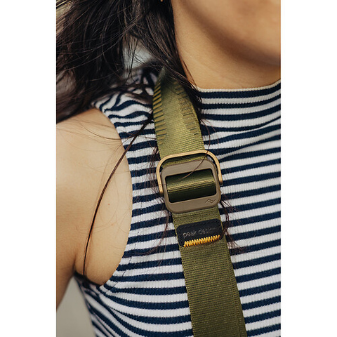 Slide Lite Camera Strap (Kelp) Image 6