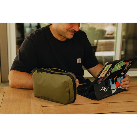 Tech Pouch (Kelp, 2L) Image 5