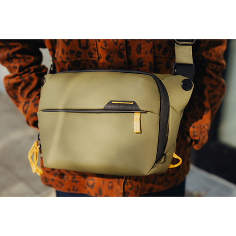 Everyday Sling (Kelp, 3L) Image 8