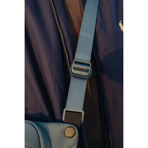 Everyday Sling (Ocean, 6L) Image 7