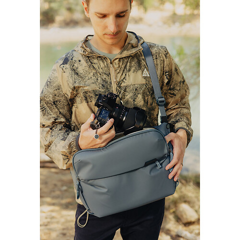 Everyday Sling (Ocean, 10L) Image 5