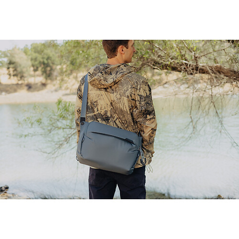 Everyday Sling (Ocean, 10L) Image 7