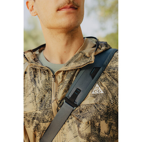 Everyday Sling (Ocean, 10L) Image 8