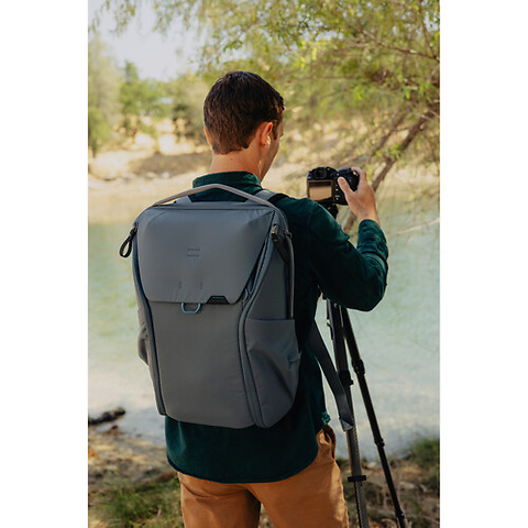 Everyday Backpack (Ocean, 30L) Image 4