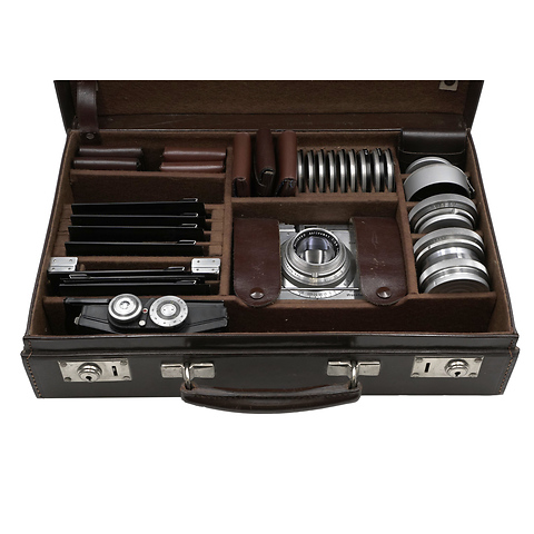 Makina III body w/7.3cm, 10cm & 19cm 3-Lenses 6x9 Back & Extras - Pre-Owned Image 2