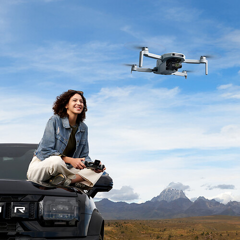 ATOM 2 Drone (Fly More Combo) Image 8
