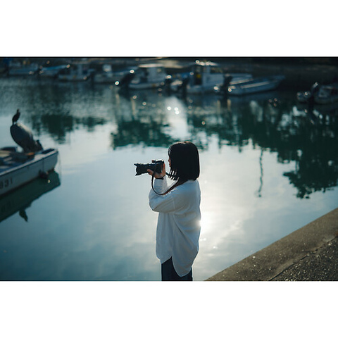 17-40mm f/1.8 DC Art Lens for Canon RF Image 3