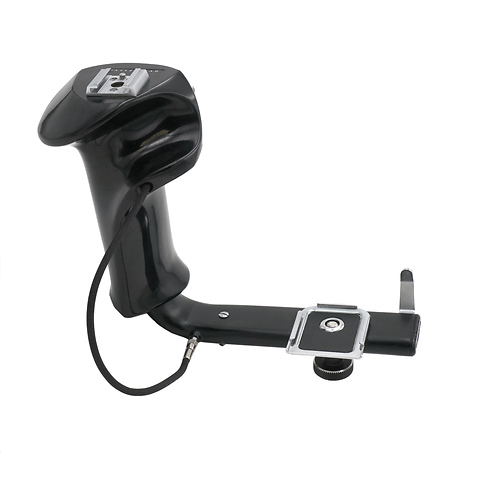 Flash Bracket with Cable Release 45020 - Pre-Owned Image 1