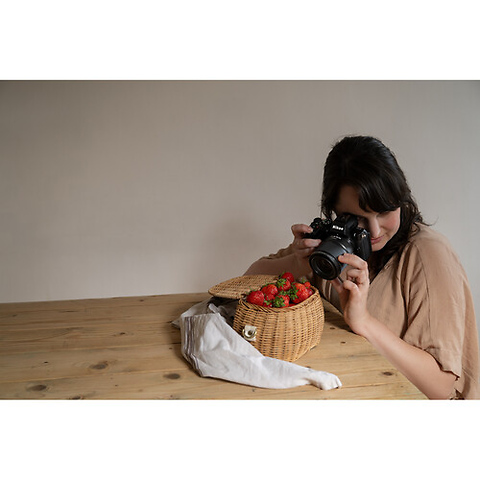 NIKKOR Z DX 35mm f/1.7 Lens Image 9