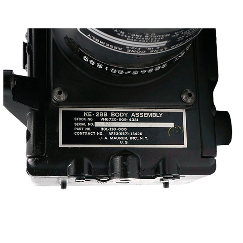 Vintage Military Aerial Camera KE-28B Body, Leitz Lens, Filters and Case - Pre-Owned Image 2