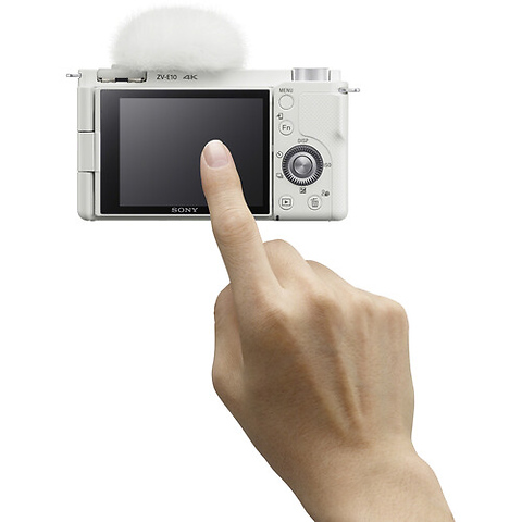 Alpha ZV-E10 Mirrorless Digital Camera with 16-50mm f/3.5-5.6 II Lens (White) Image 9
